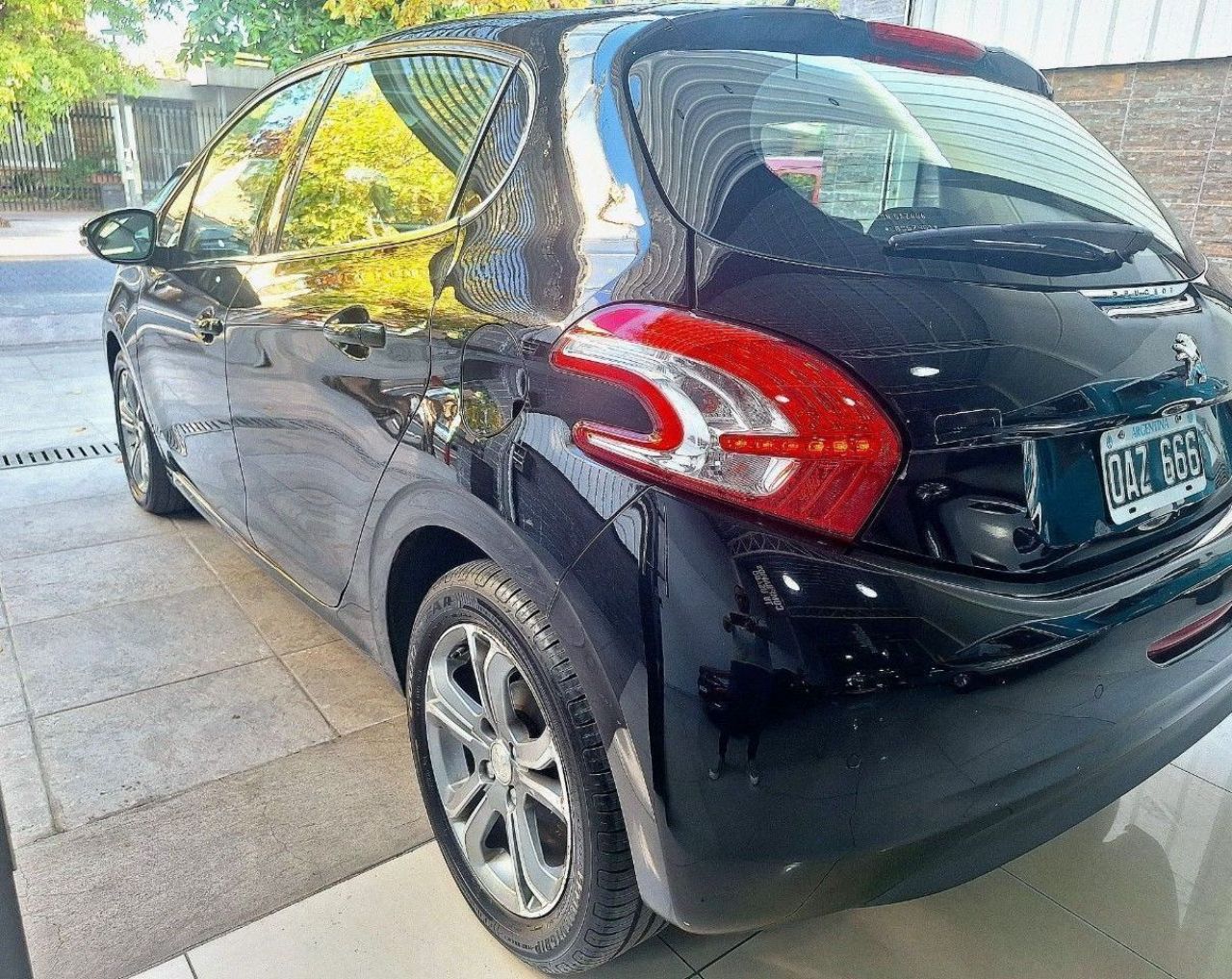 Peugeot 208 Usado Financiado en Mendoza, deRuedas