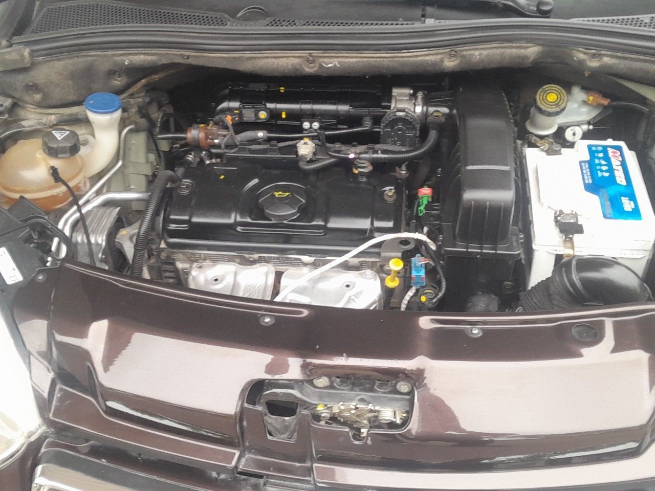 Peugeot 208 Usado Financiado en Mendoza, deRuedas