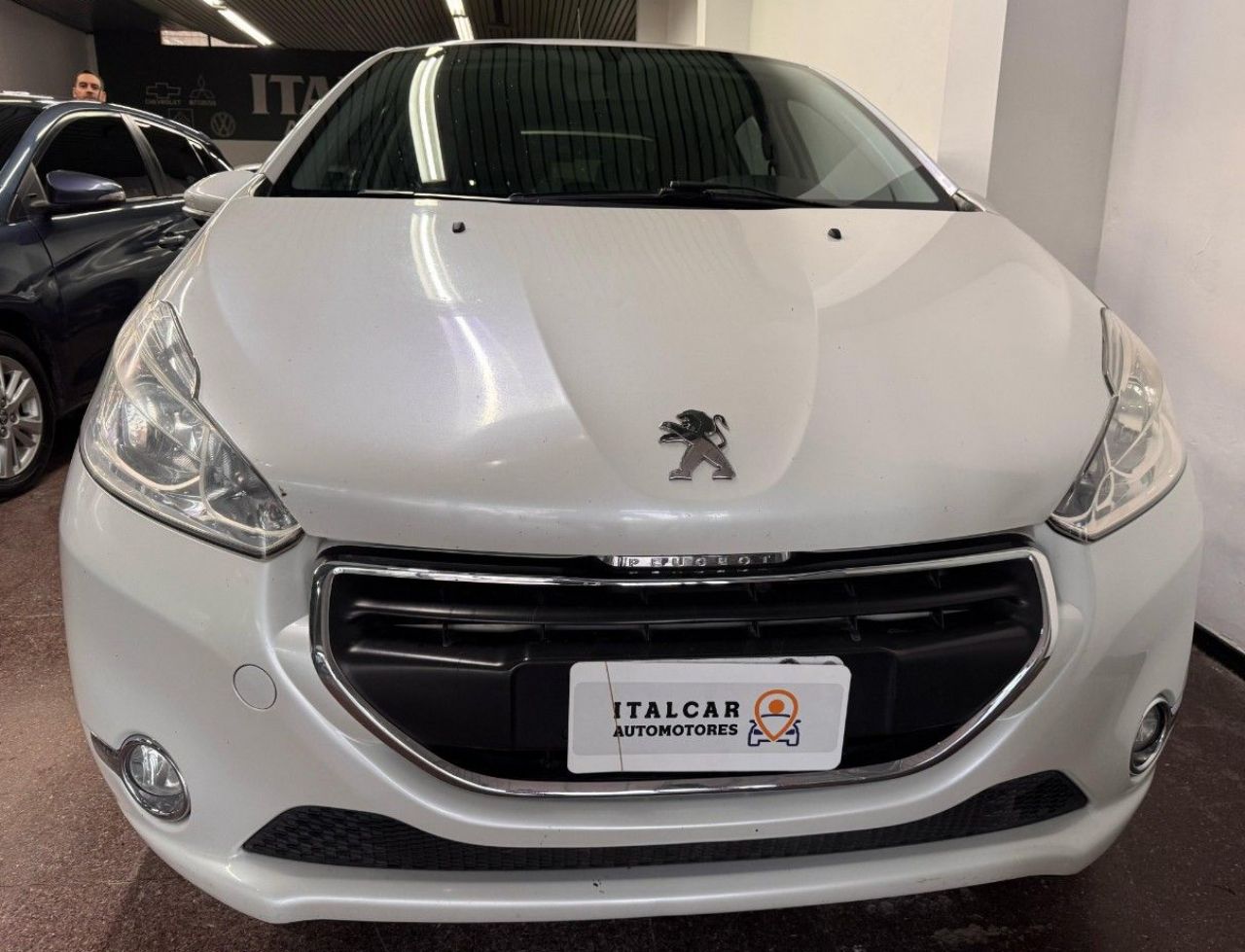 Peugeot 208 Usado Financiado en Mendoza, deRuedas