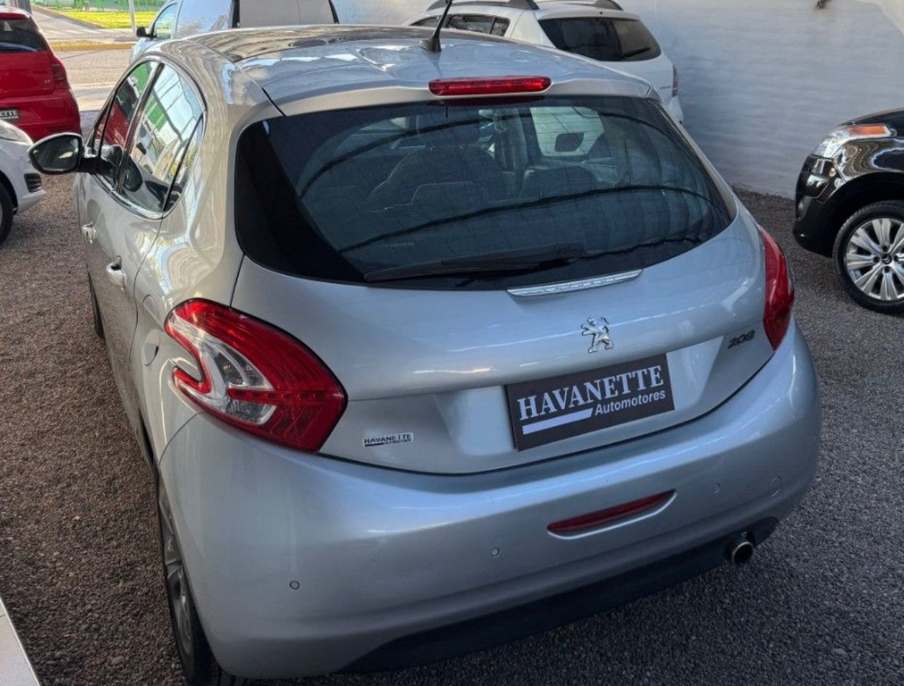 Peugeot 208 Usado Financiado en Mendoza, deRuedas