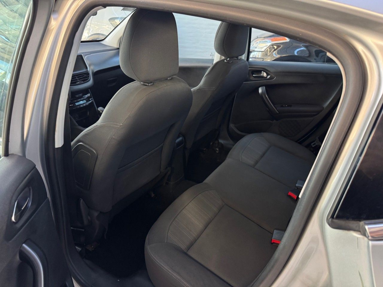 Peugeot 208 Usado Financiado en Mendoza, deRuedas
