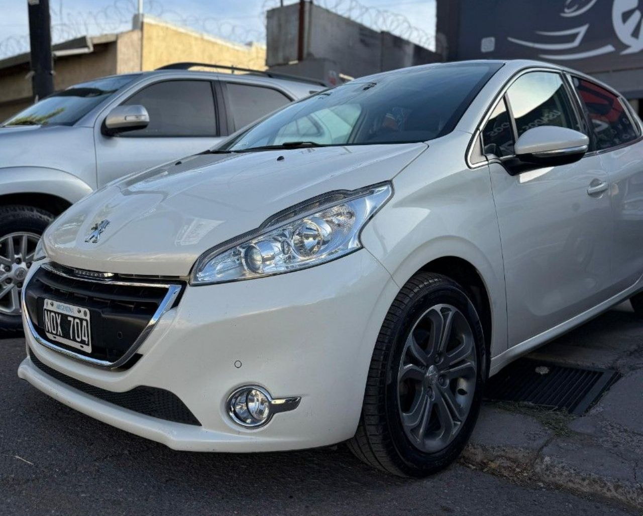 Peugeot 208 Usado Financiado en Mendoza, deRuedas