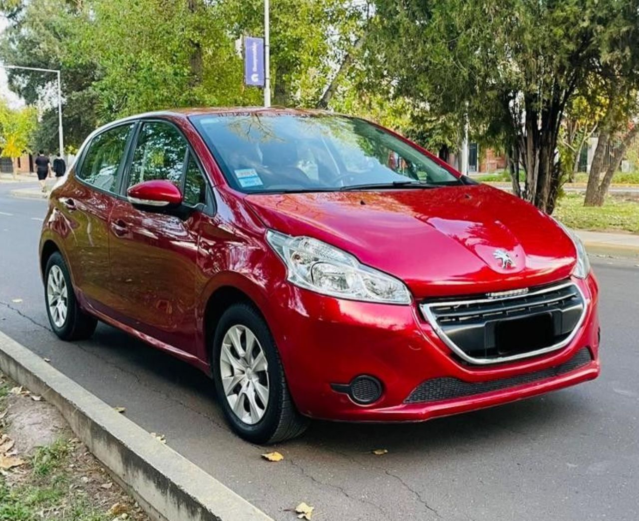 Peugeot 208 Usado Financiado en Mendoza, deRuedas