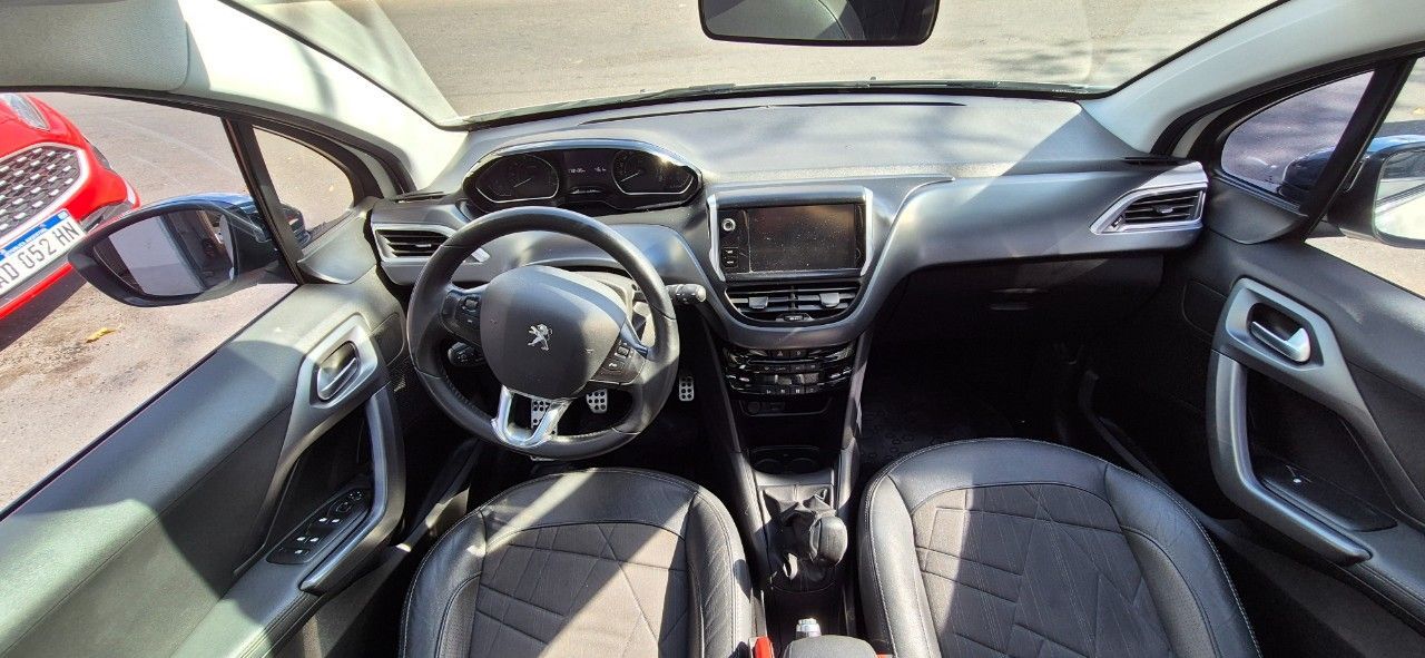 Peugeot 208 Usado Financiado en Mendoza, deRuedas