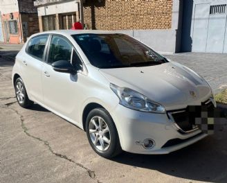 Peugeot 208 Usado en Córdoba Financiado