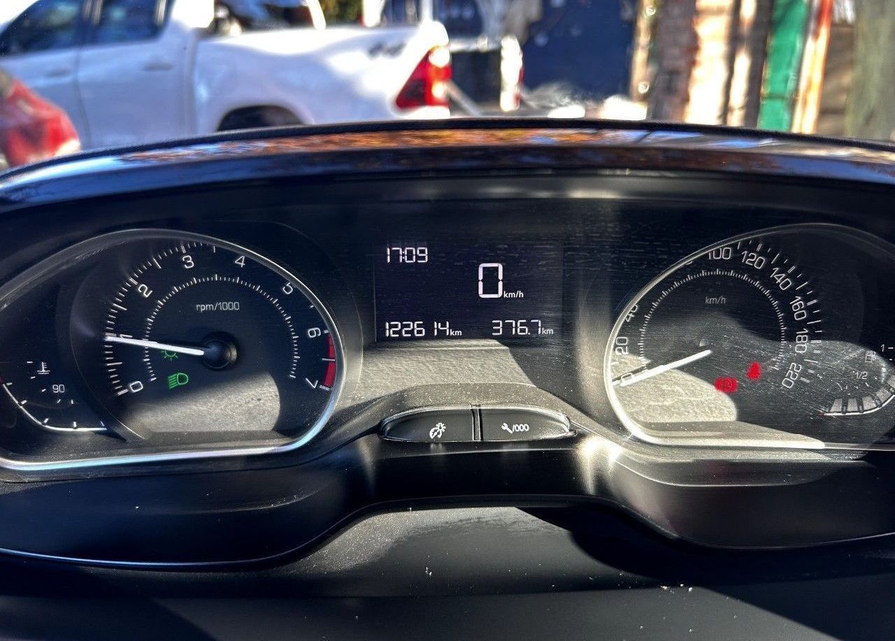 Peugeot 208 Usado en Mendoza, deRuedas