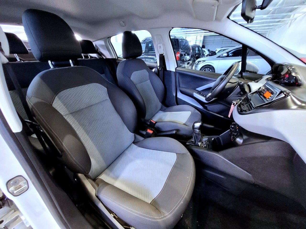 Peugeot 208 Usado Financiado en Córdoba, deRuedas