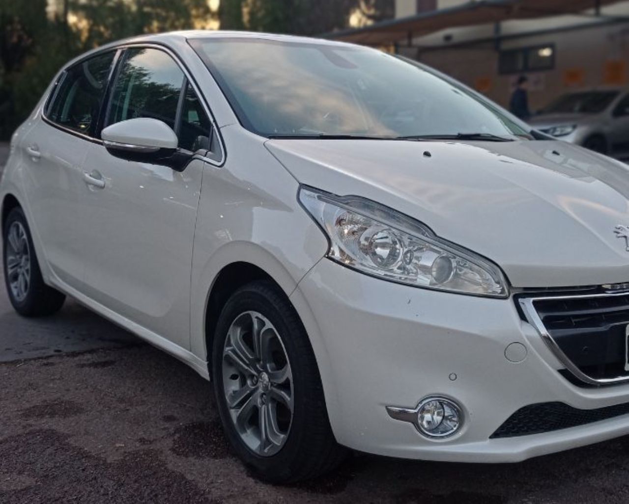 Peugeot 208 Usado en Mendoza, deRuedas