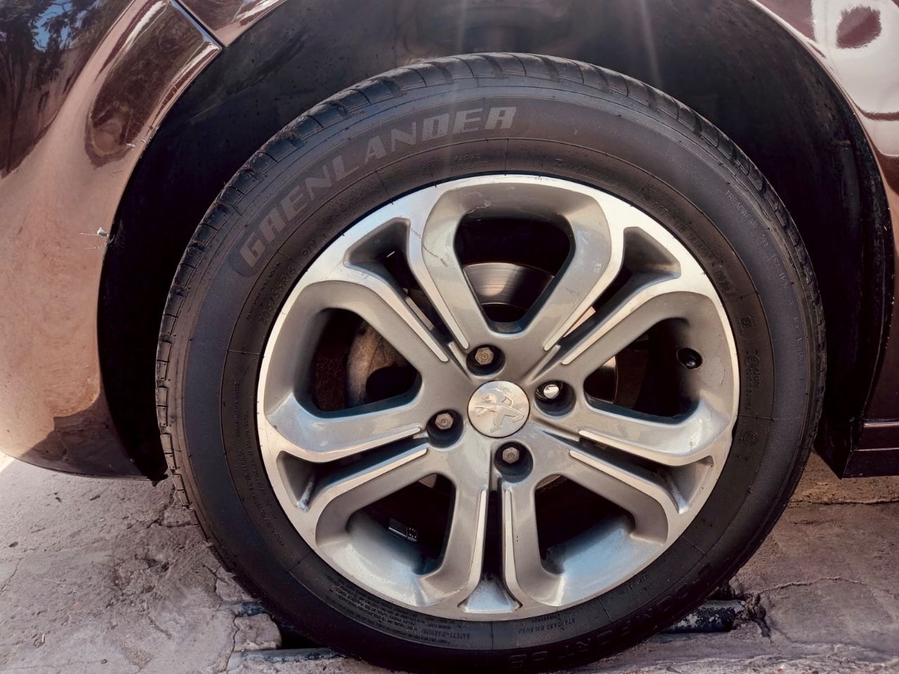 Peugeot 208 Usado Financiado en Mendoza, deRuedas