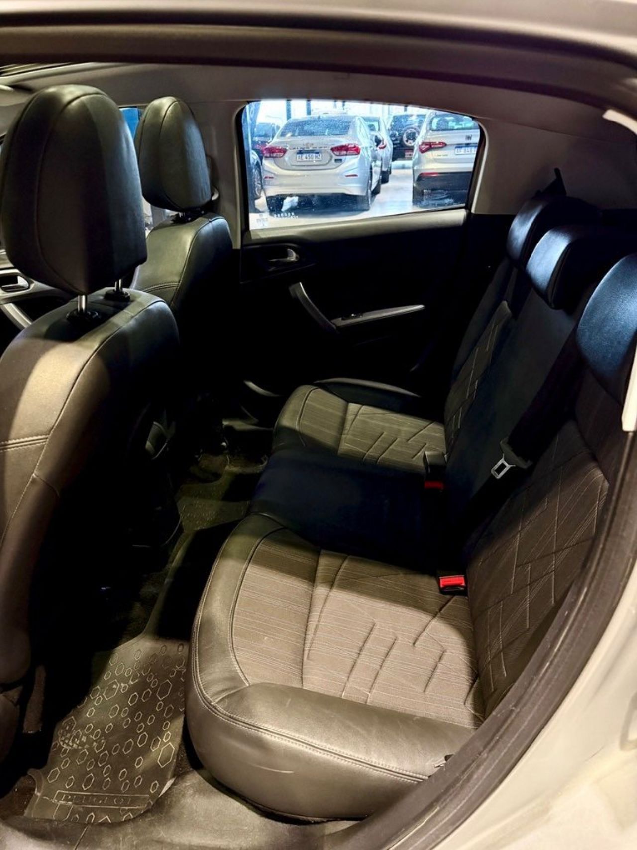 Peugeot 208 Usado Financiado en Córdoba, deRuedas
