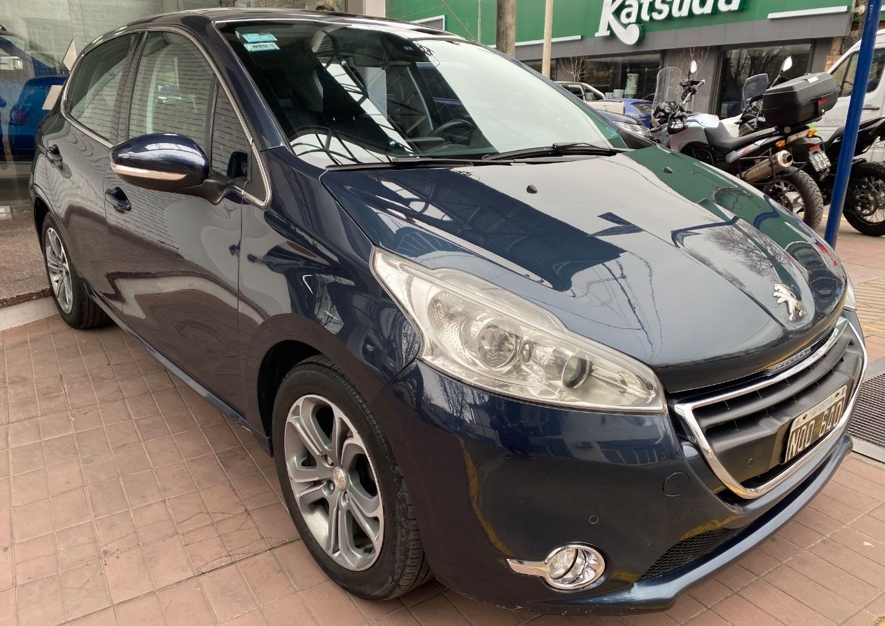 Peugeot 208 Usado Financiado en Mendoza, deRuedas