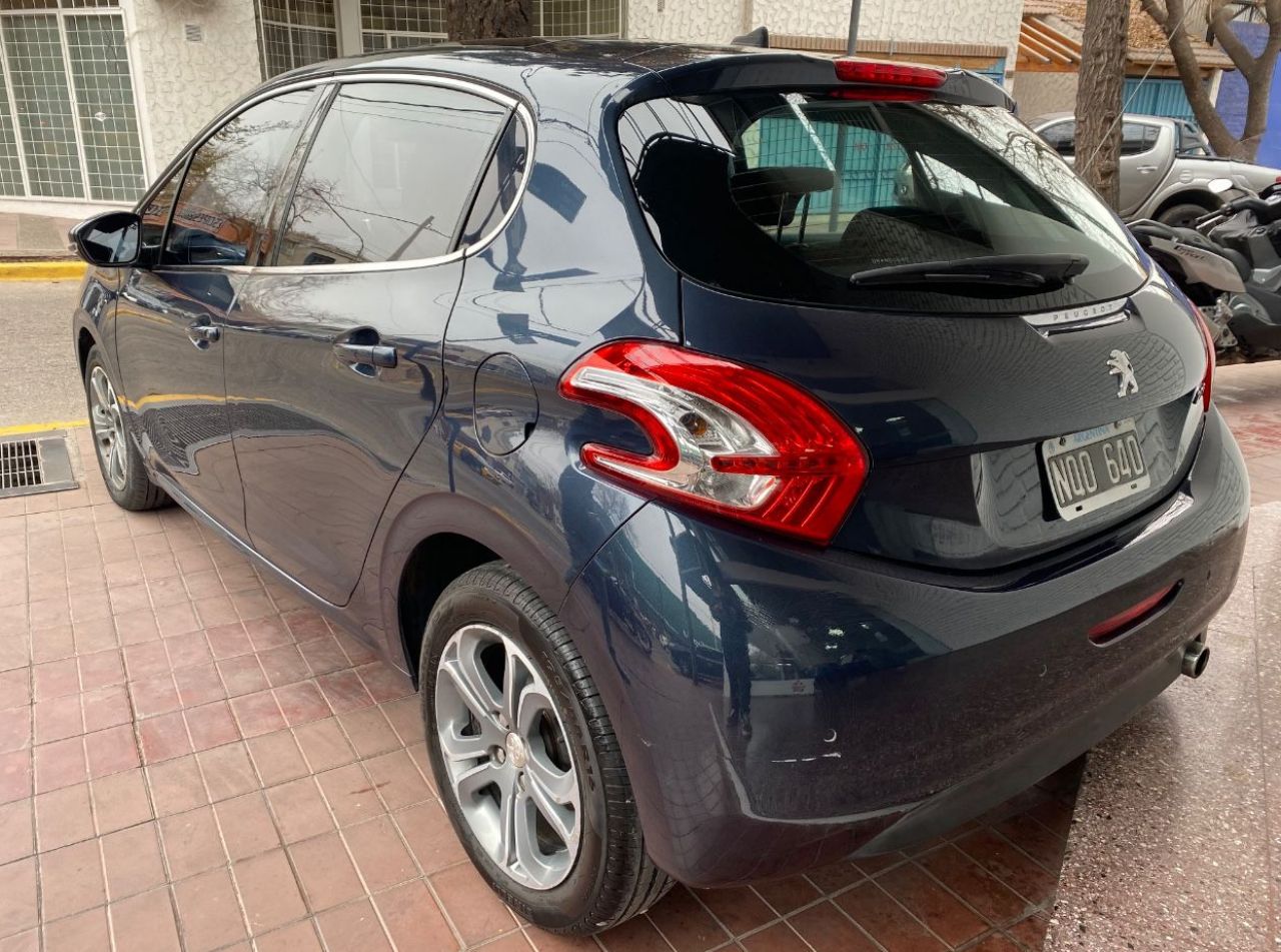 Peugeot 208 Usado Financiado en Mendoza, deRuedas