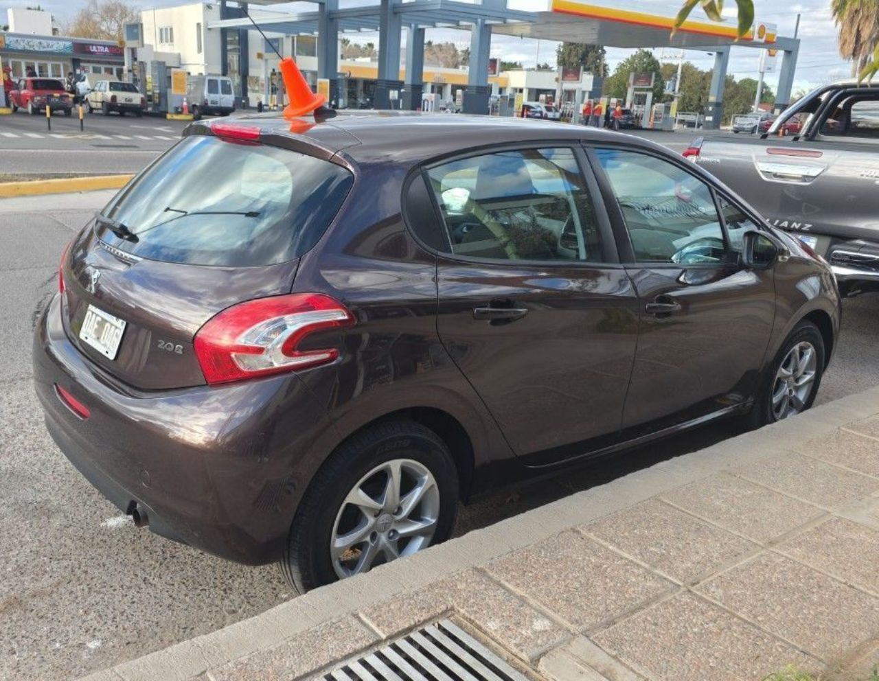 Peugeot 208 Usado en Mendoza, deRuedas