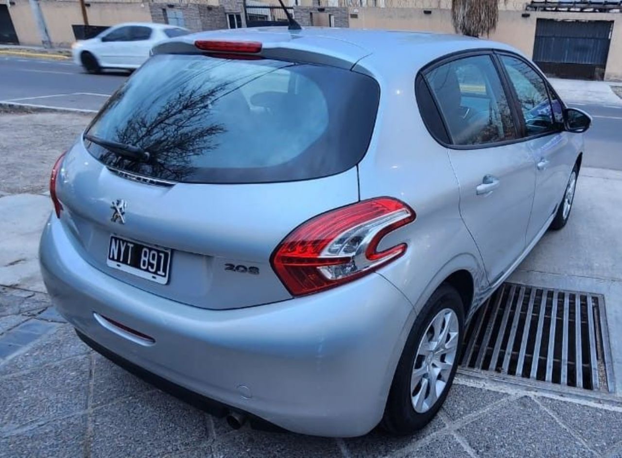 Peugeot 208 Usado en Mendoza, deRuedas