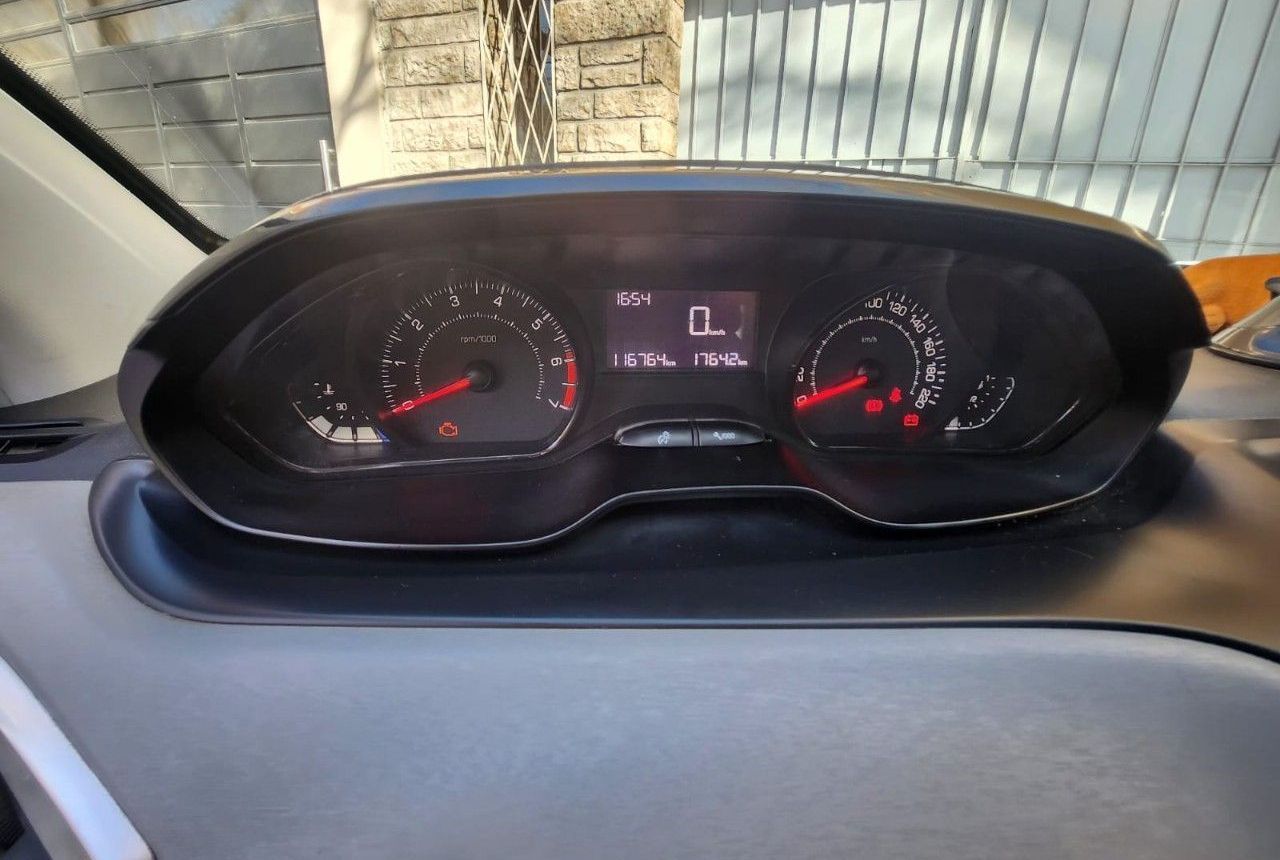 Peugeot 208 Usado en Mendoza, deRuedas