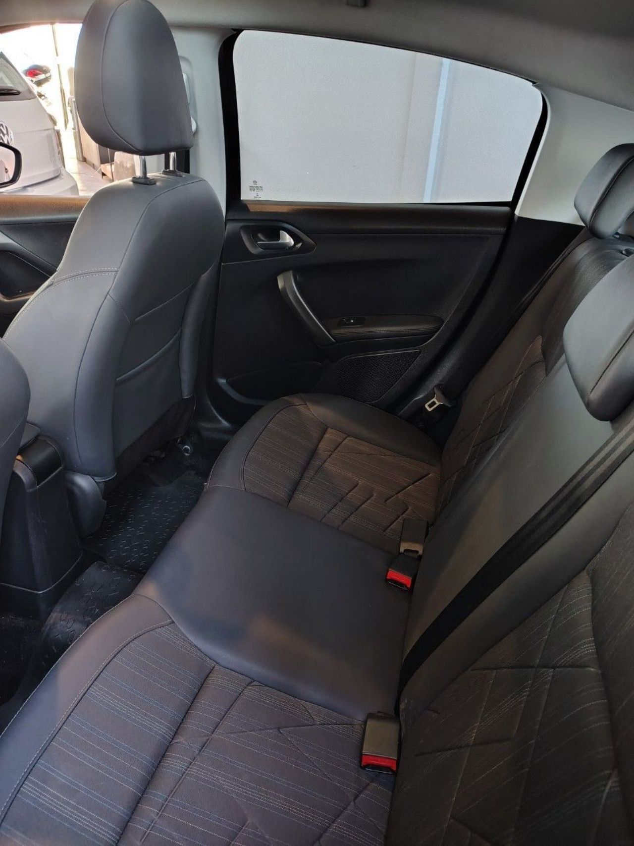 Peugeot 208 Usado Financiado en Córdoba, deRuedas