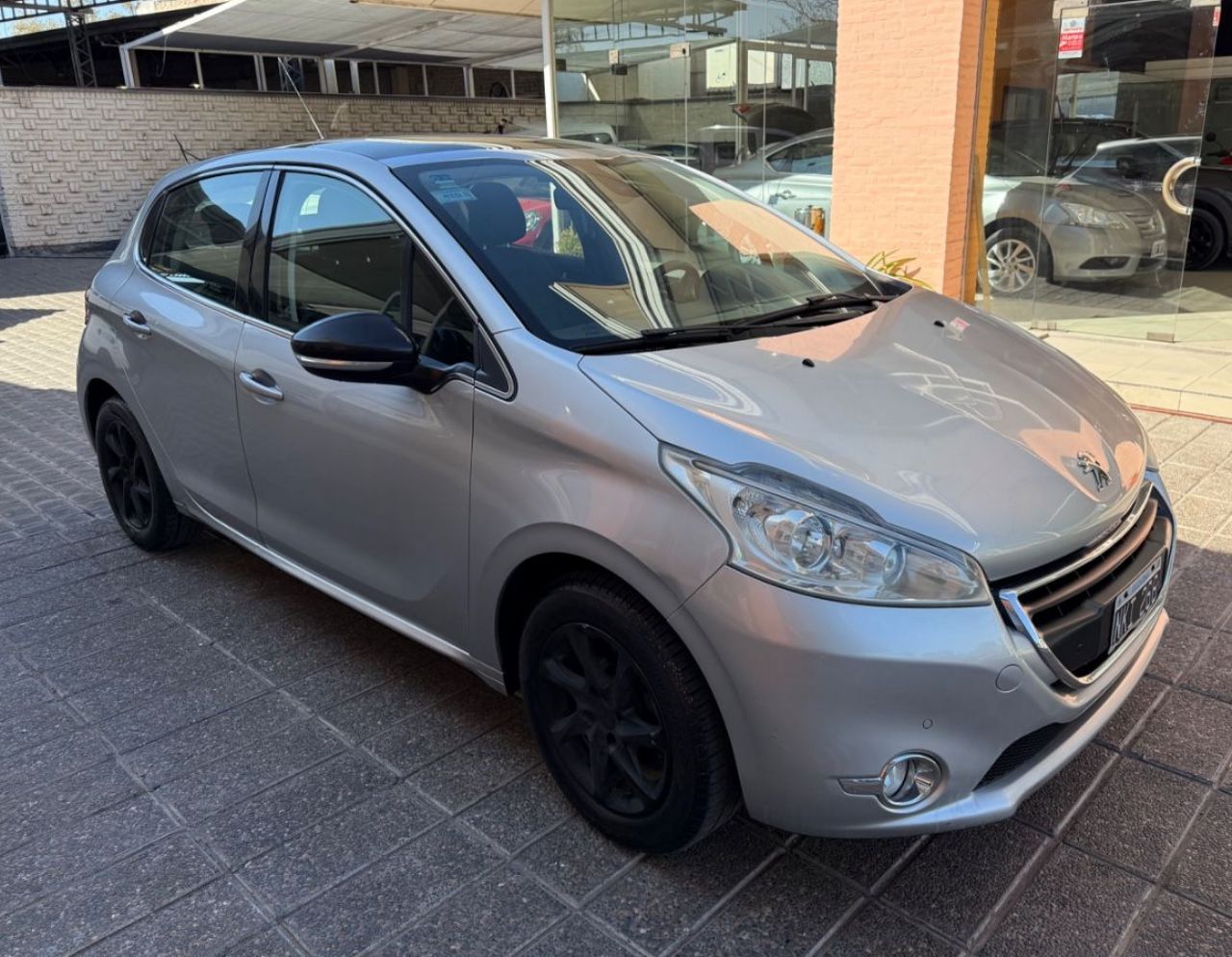 Peugeot 208 Usado Financiado en Mendoza, deRuedas