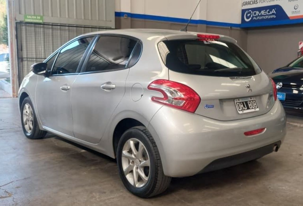 Peugeot 208 Usado Financiado en Mendoza, deRuedas