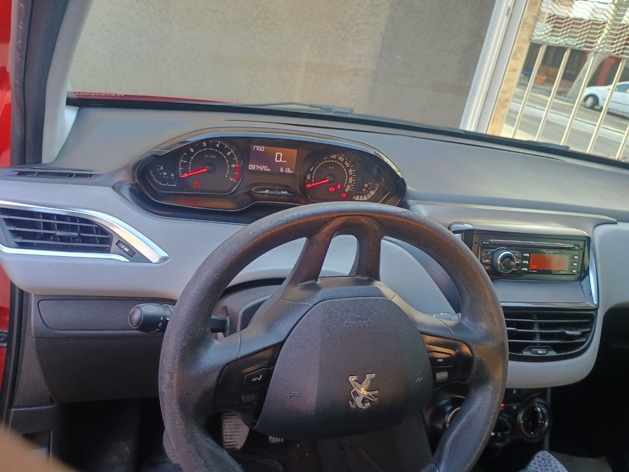 Peugeot 208 Usado en San Juan, deRuedas