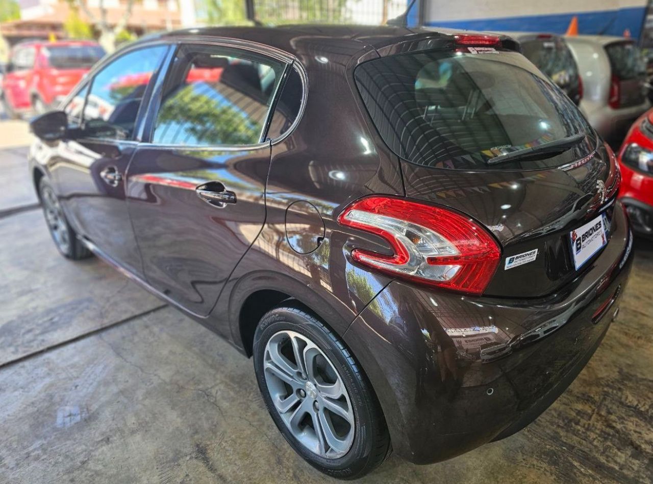 Peugeot 208 Usado en Mendoza, deRuedas