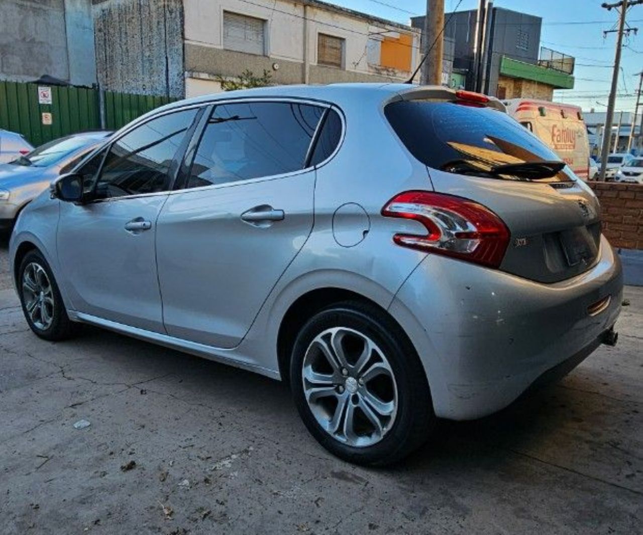Peugeot 208 Usado Financiado en Córdoba, deRuedas