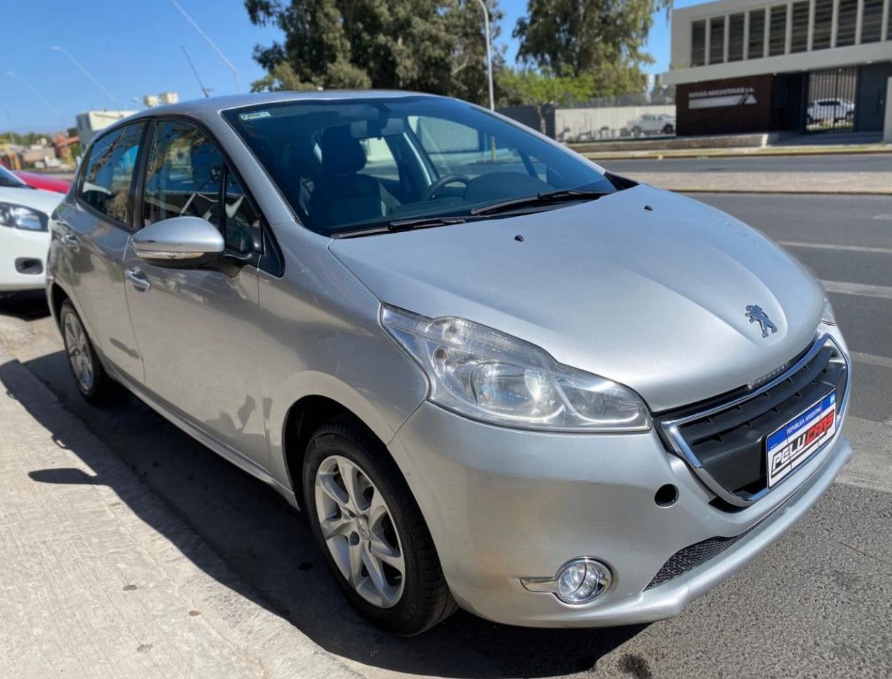 Peugeot 208 Usado Financiado en San Juan, deRuedas