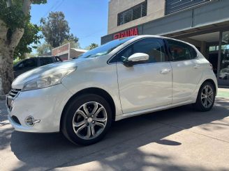 Peugeot 208 Usado en Mendoza Financiado