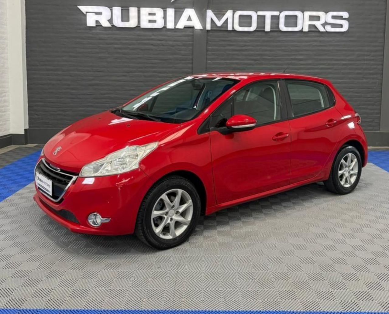 Peugeot 208 Usado Financiado en San Juan, deRuedas