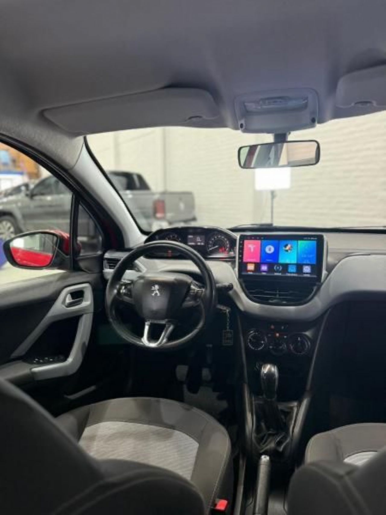 Peugeot 208 Usado Financiado en San Juan, deRuedas