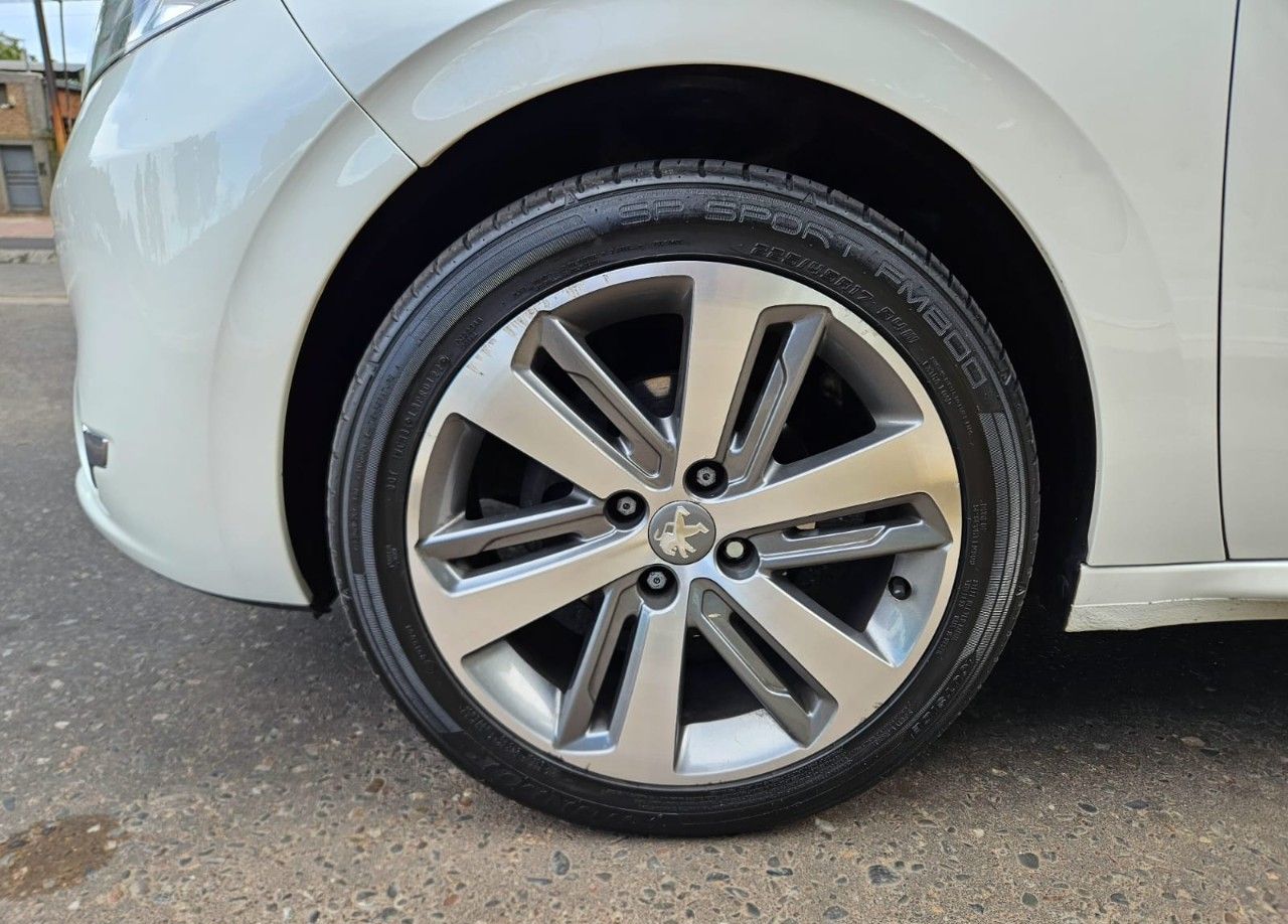 Peugeot 208 Usado Financiado en Mendoza, deRuedas