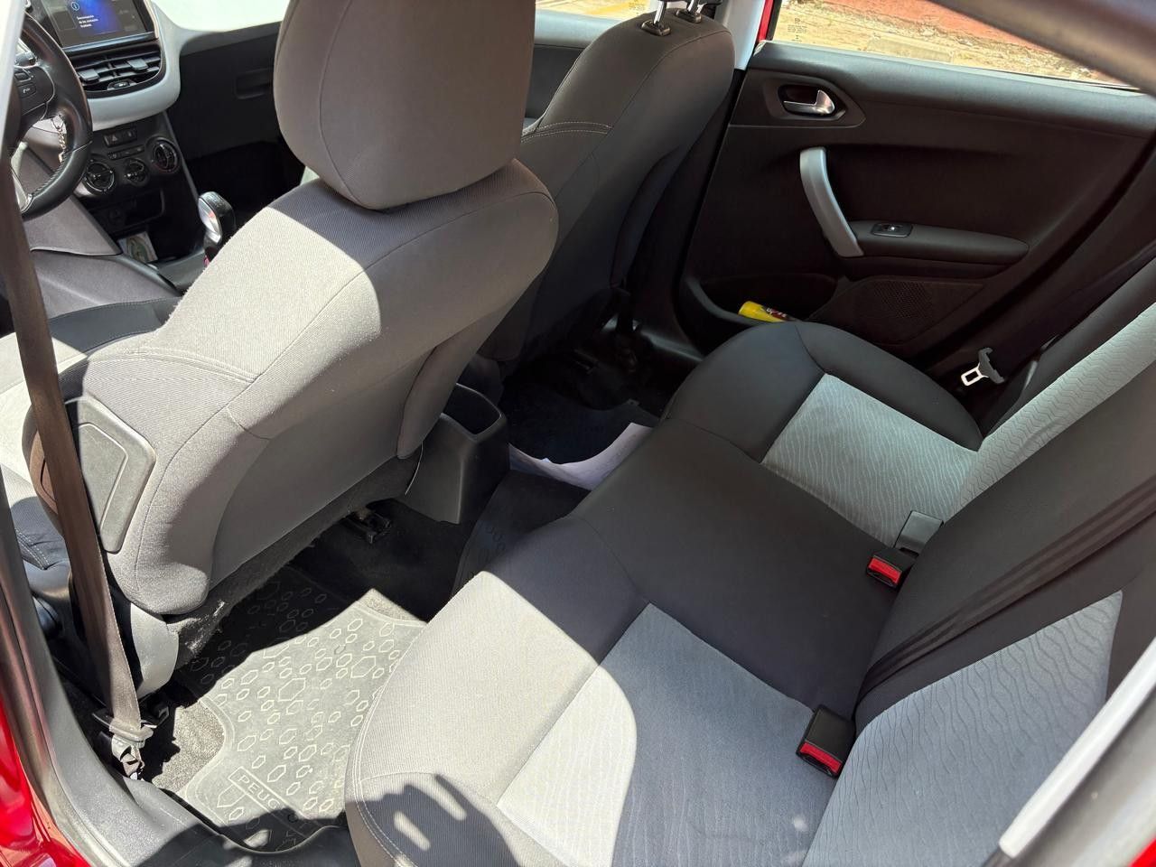 Peugeot 208 Usado en Santa Fe, deRuedas