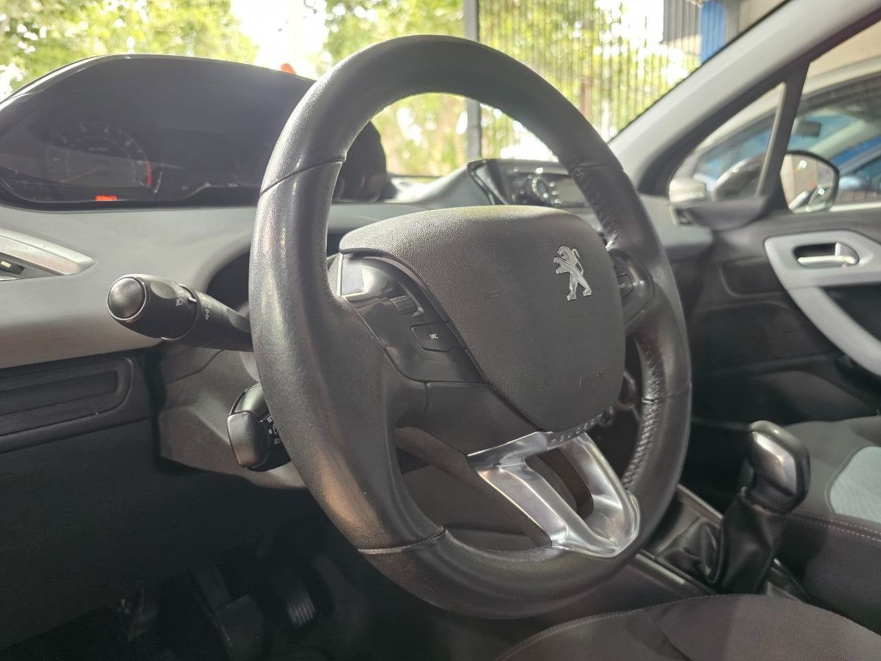 Peugeot 208 Usado en Mendoza, deRuedas