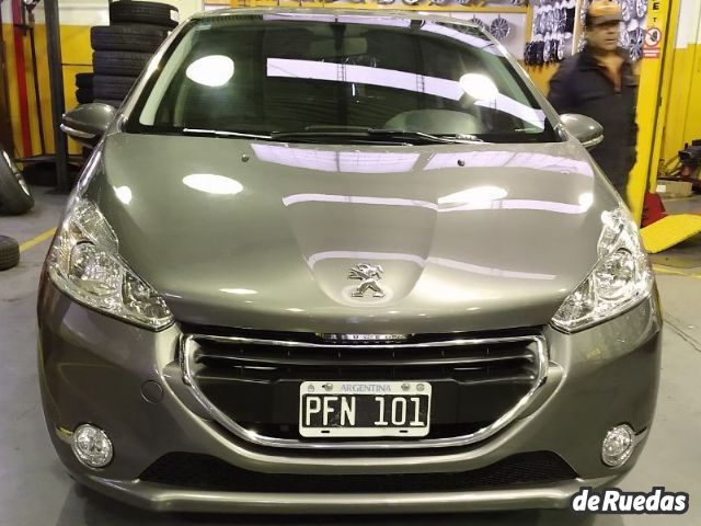 Peugeot 208 Usado en Mendoza, deRuedas