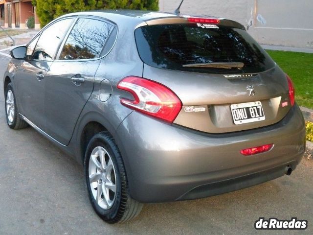 Peugeot 208 Usado en Mendoza, deRuedas