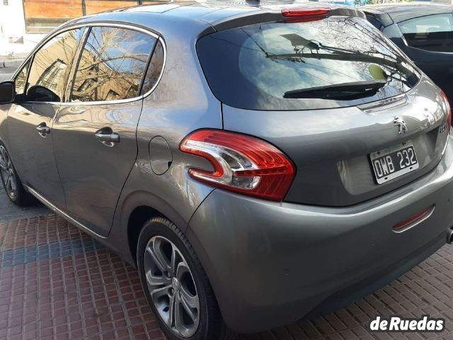 Peugeot 208 Usado en Mendoza, deRuedas