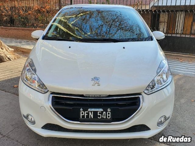 Peugeot 208 Usado en Mendoza, deRuedas