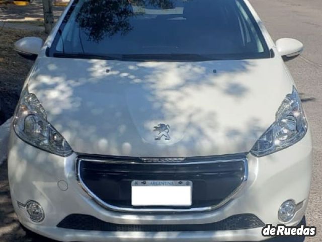 Peugeot 208 Usado en Mendoza, deRuedas