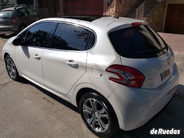 Peugeot 208 Usado en Mendoza, deRuedas