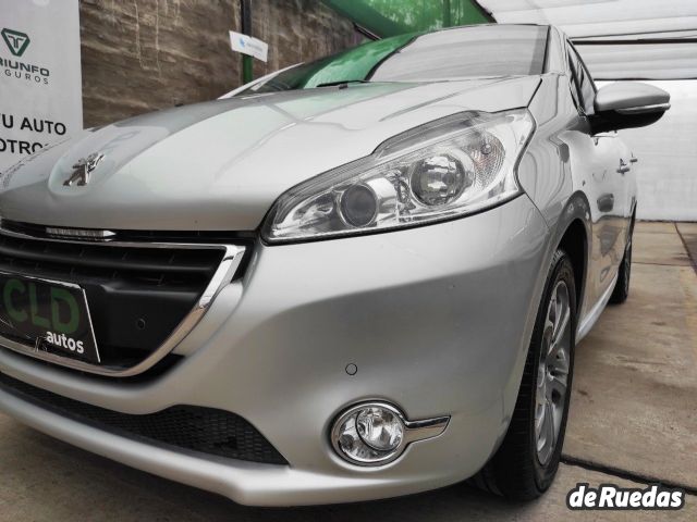 Peugeot 208 Usado en Mendoza, deRuedas