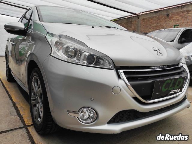Peugeot 208 Usado en Mendoza, deRuedas