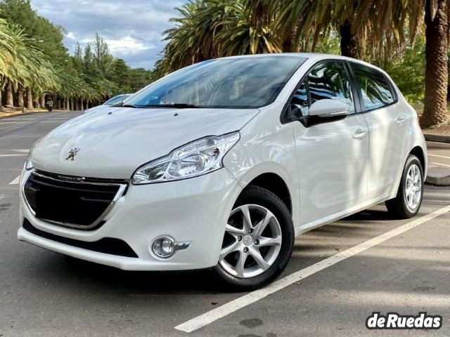 Peugeot 208 Usado en Mendoza, deRuedas