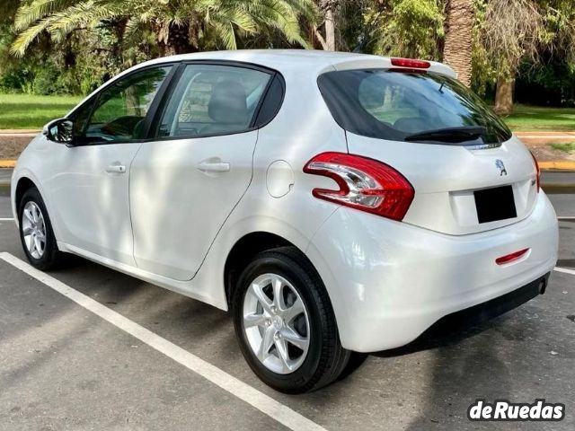 Peugeot 208 Usado en Mendoza, deRuedas