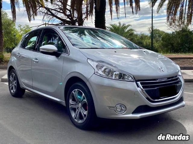 Peugeot 208 Usado en Mendoza, deRuedas