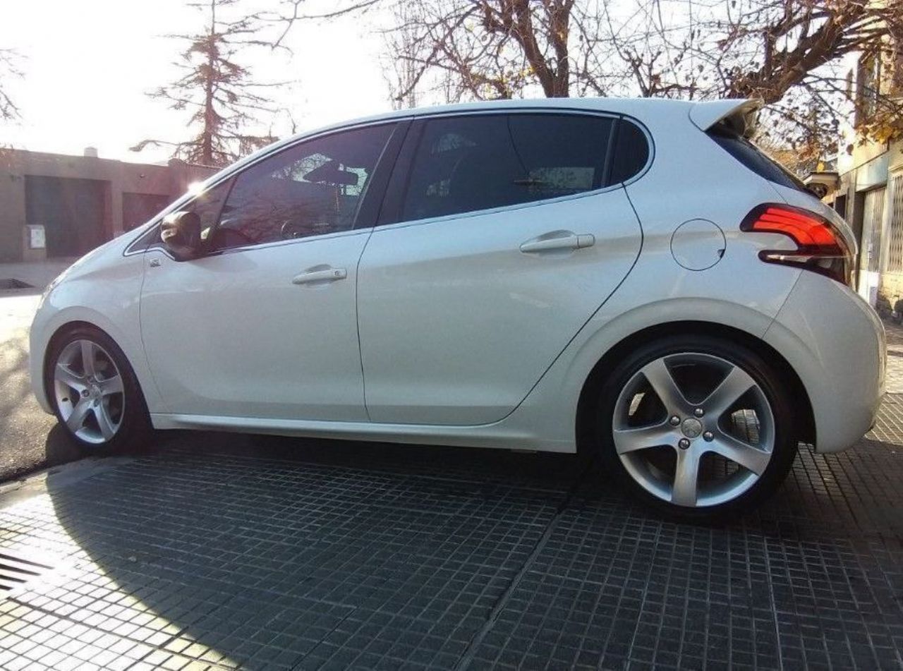 Peugeot 208 Usado en Mendoza, deRuedas