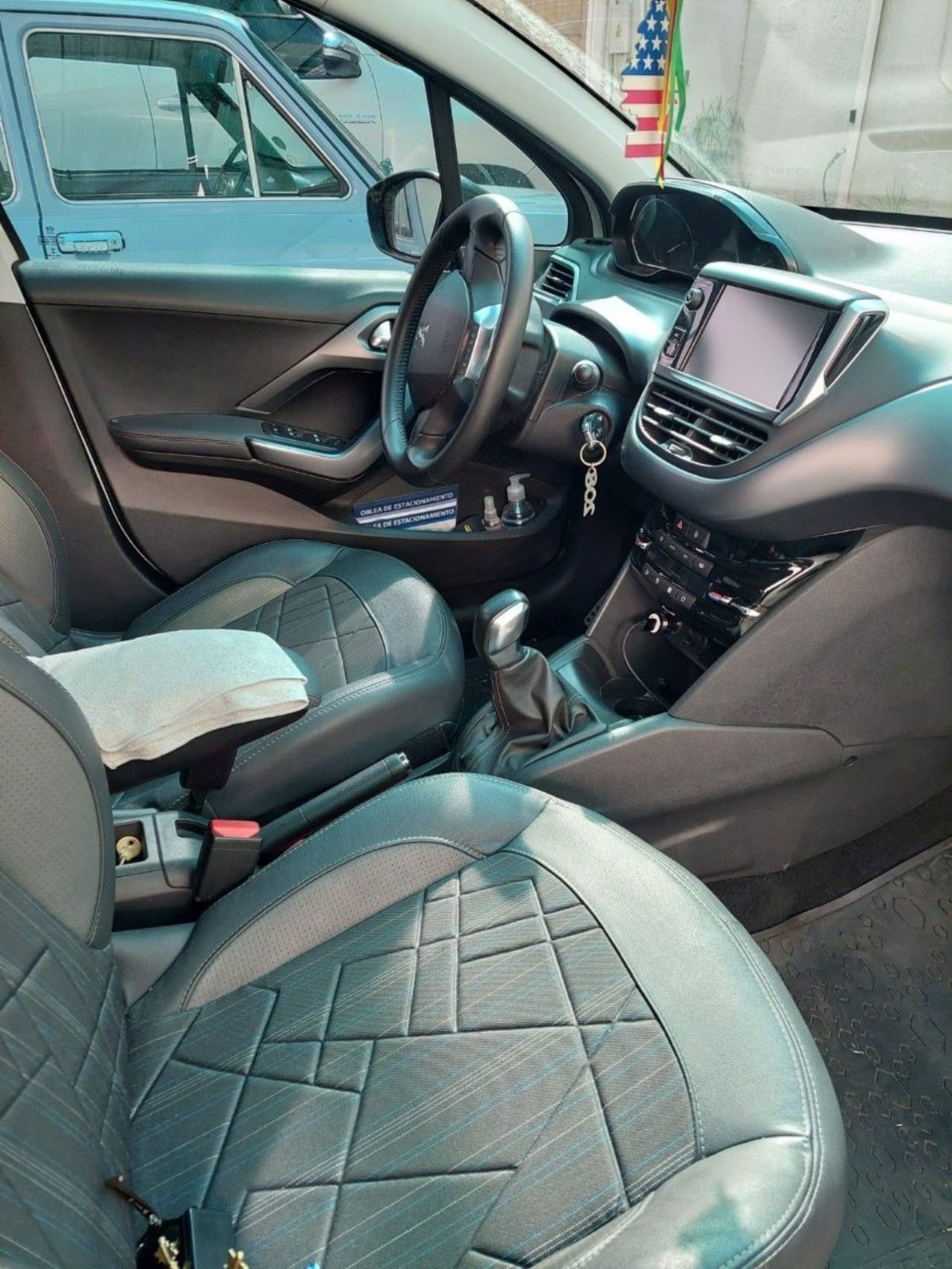 Peugeot 208 Usado en Mendoza, deRuedas