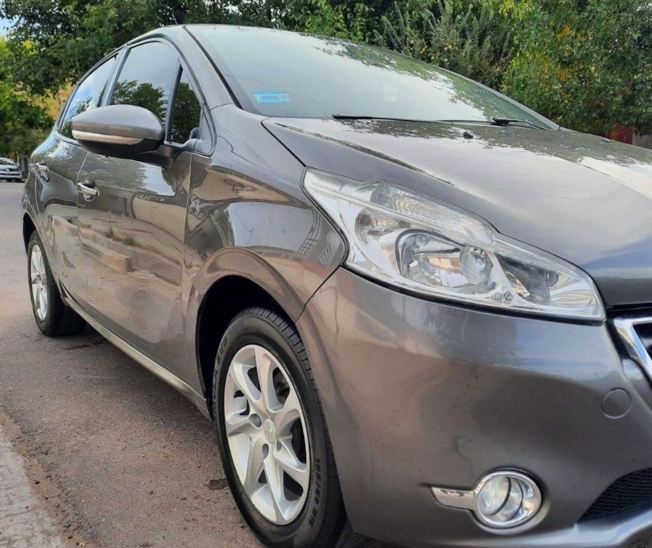 Peugeot 208 Usado en Mendoza, deRuedas