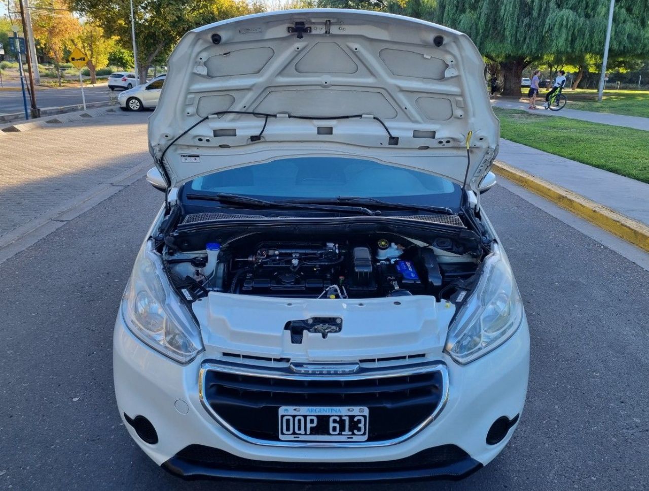 Peugeot 208 Usado en Mendoza, deRuedas