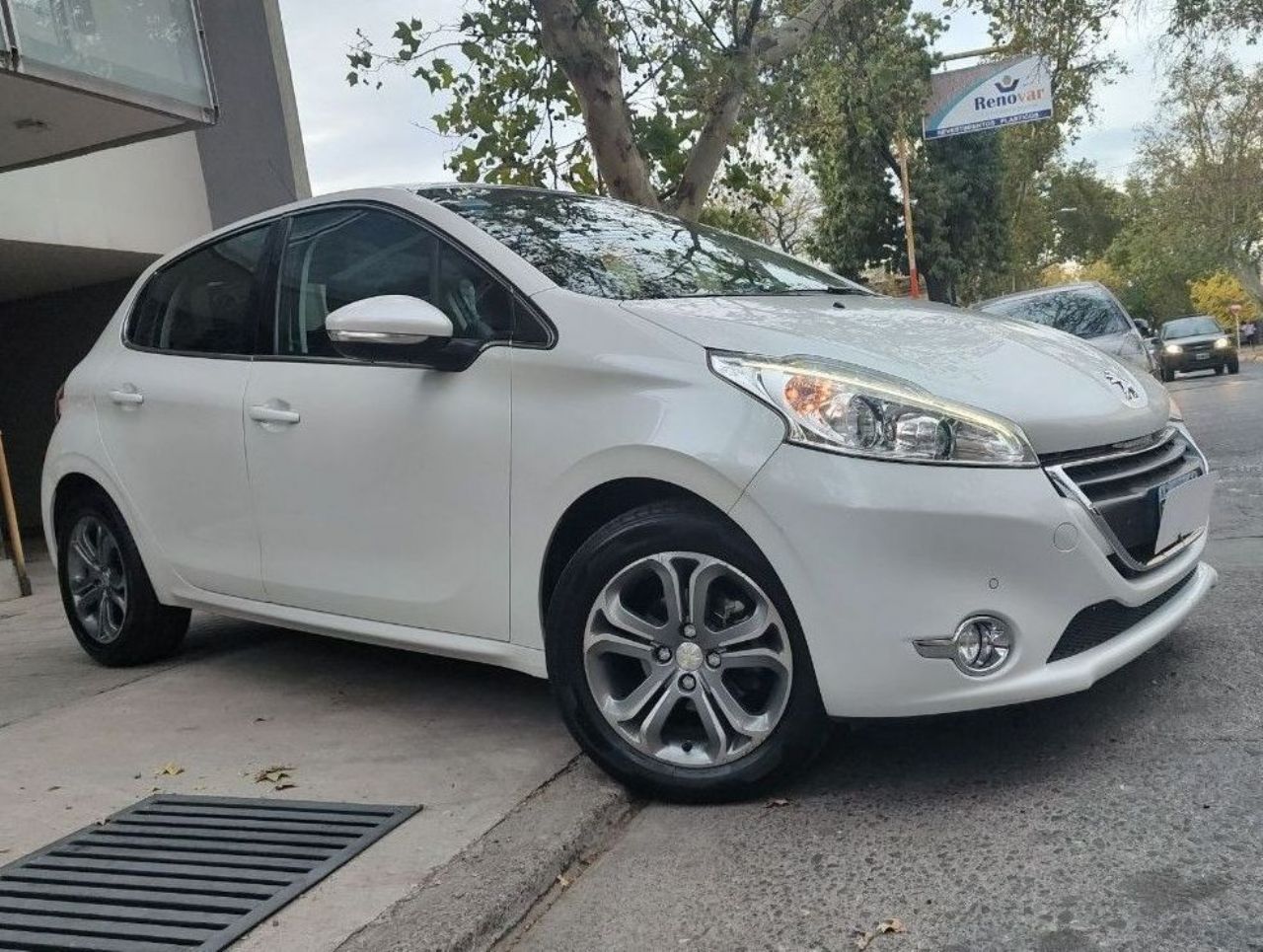 Peugeot 208 Usado en Mendoza, deRuedas