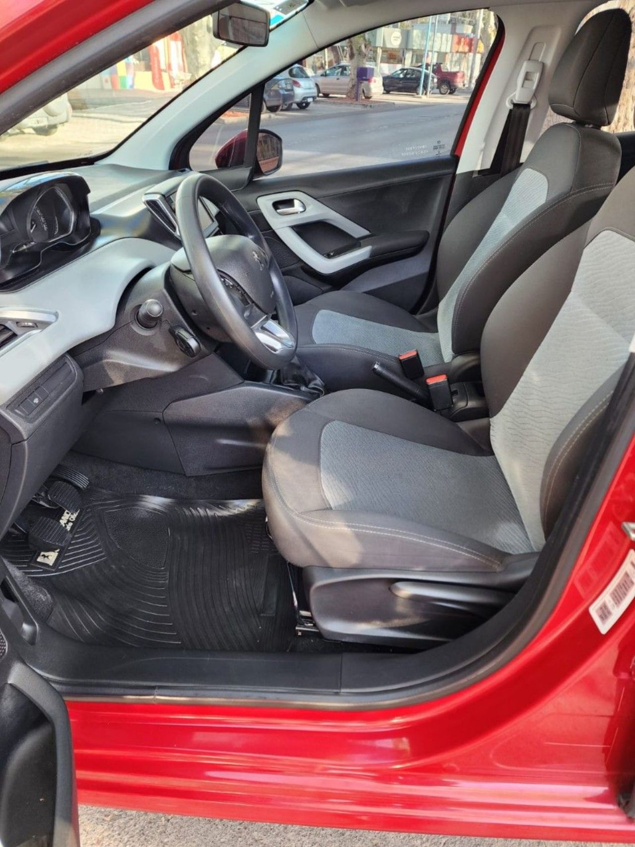 Peugeot 208 Usado en Mendoza, deRuedas