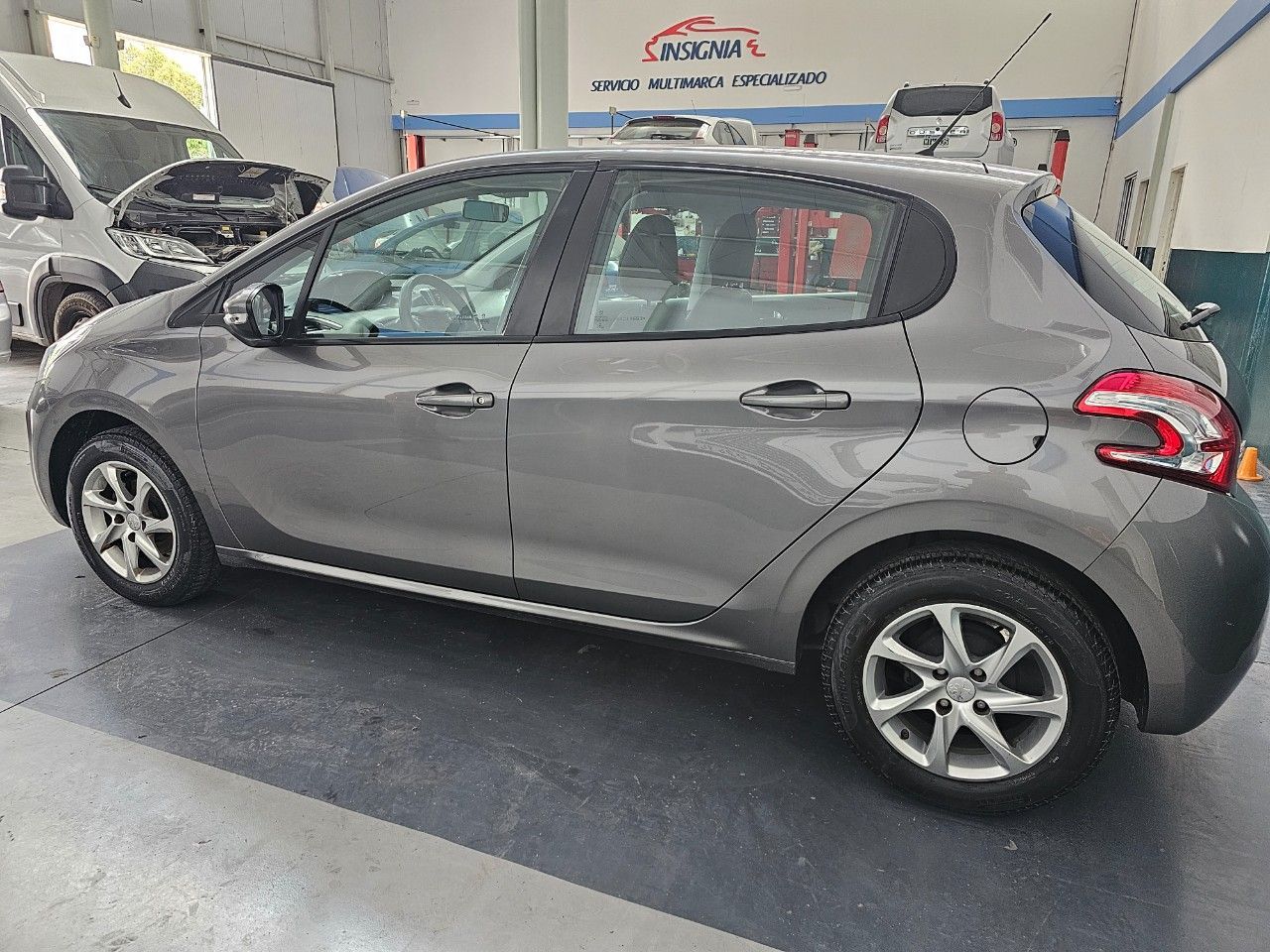 Peugeot 208 Usado en Mendoza, deRuedas